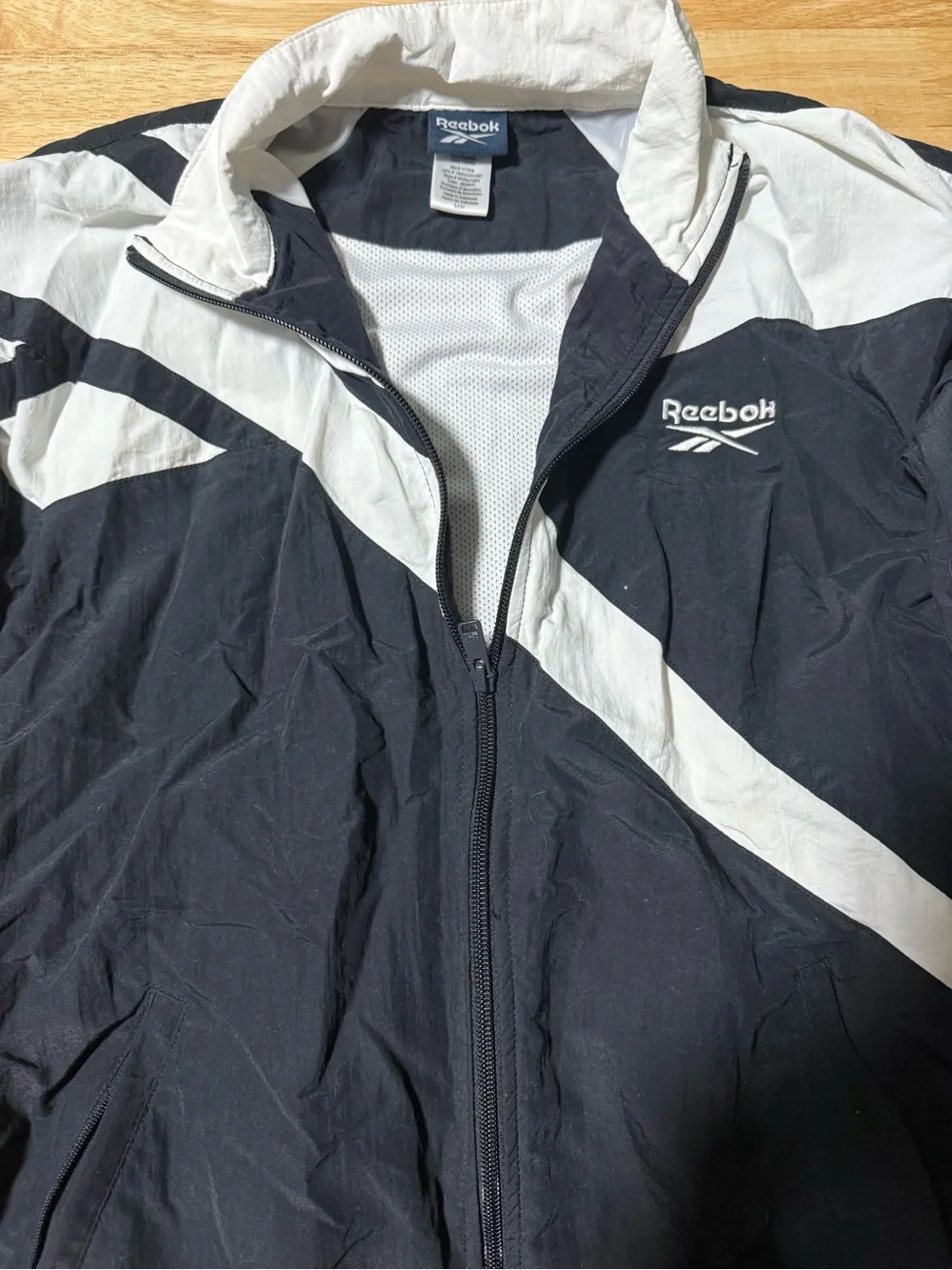 Reebok Vintage Windbreaker Jacket Men’s Small Black White Full Zip